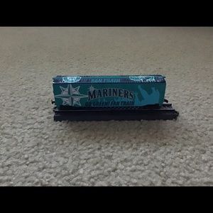 Mariners fan train & track